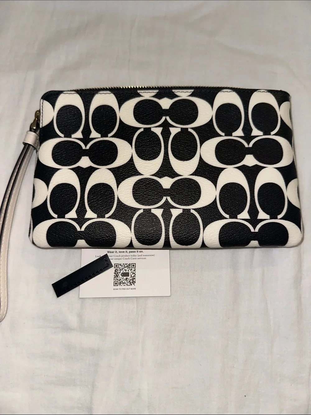 Coach Large Black & White Signature Zip Wristlet with Gold Logo